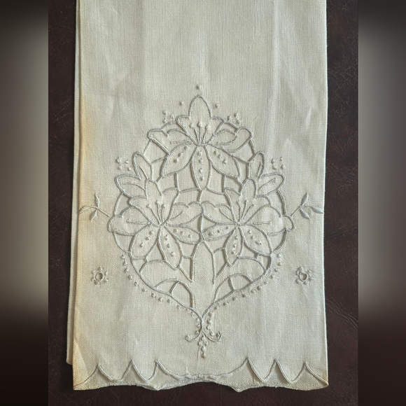 Lot of 5 Antique Tea Towels, Decorative Hand Towels 1920's - 1940's - Picture 4 of 14